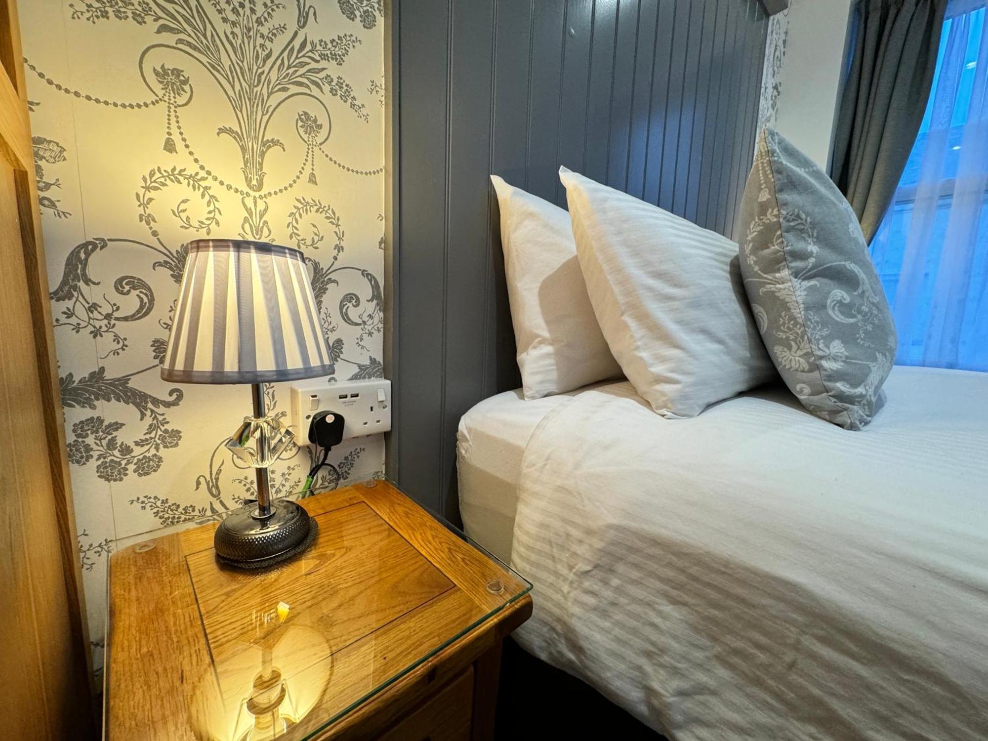 The Strathmore Tenby Esterno foto